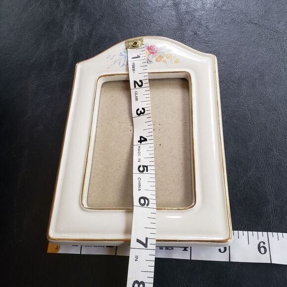 Vintage Hallmark Porcelain Picture Frame - Picture 4 of 4